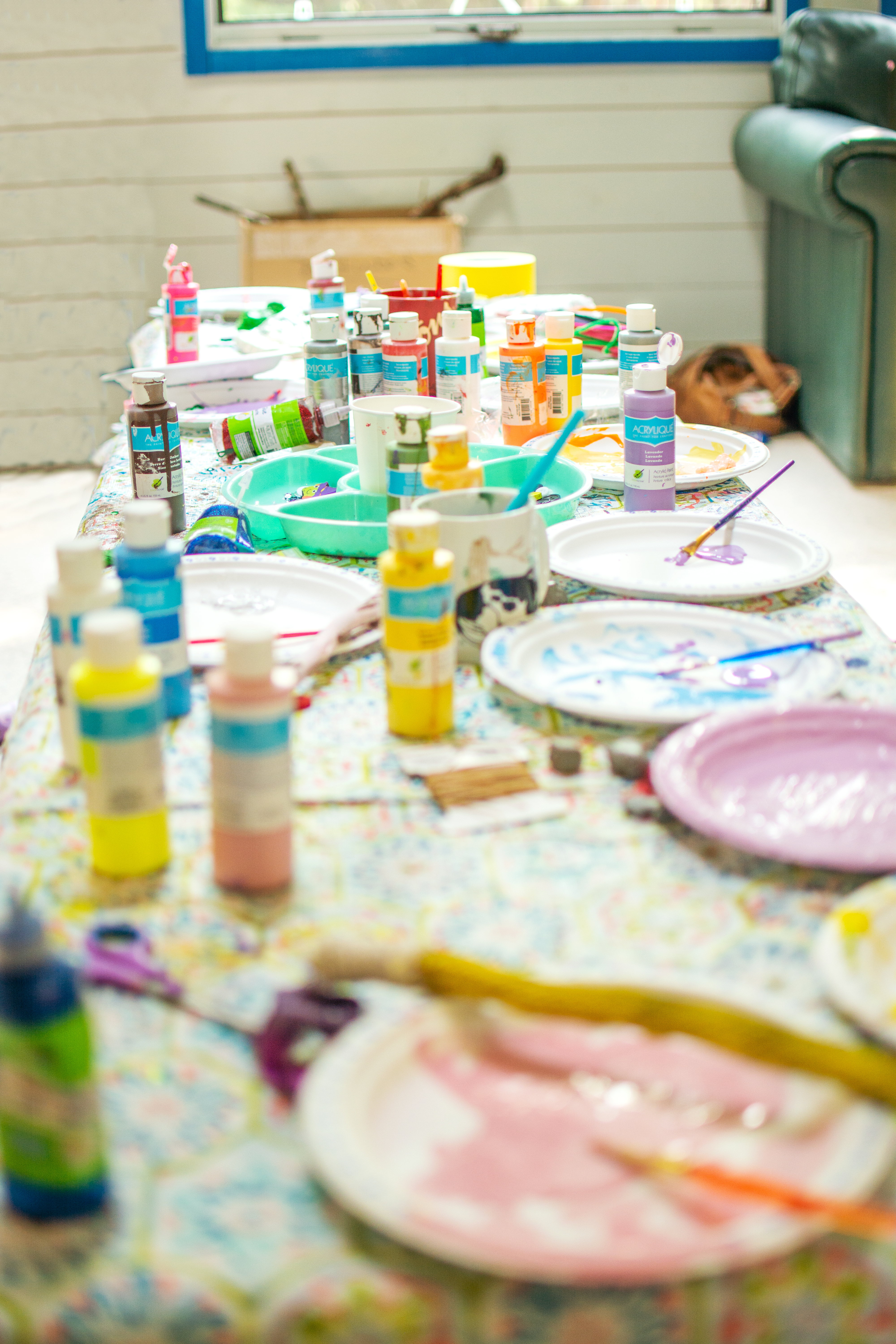 Arts and crafts table