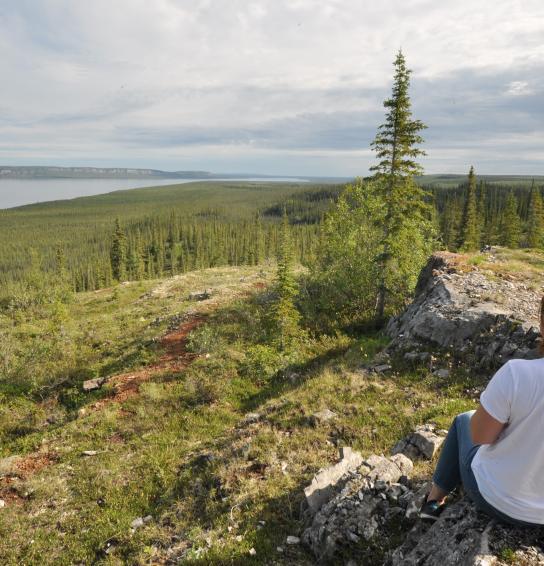 Gwich'in - Tithegeh Chii Vitaii Lookout-View-
