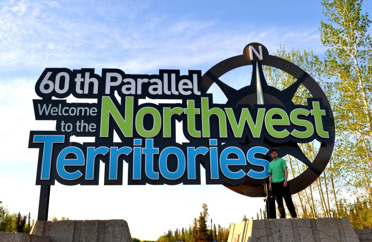 60th Parallel sign1