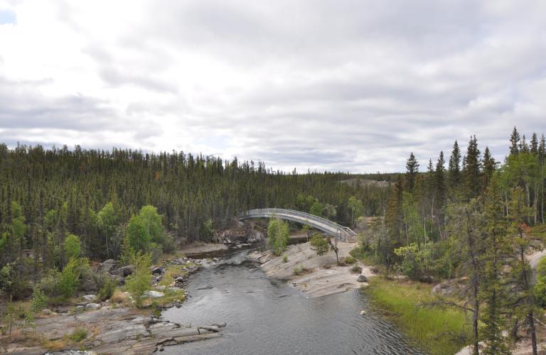 CameronFalls-HiddenLake-Bridge
