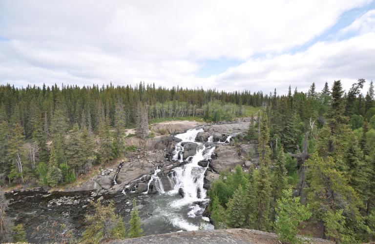 CameronFalls-HiddenLake-Waterfall