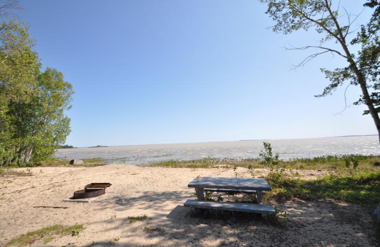 NorthArmDayUse-PicnicTable2