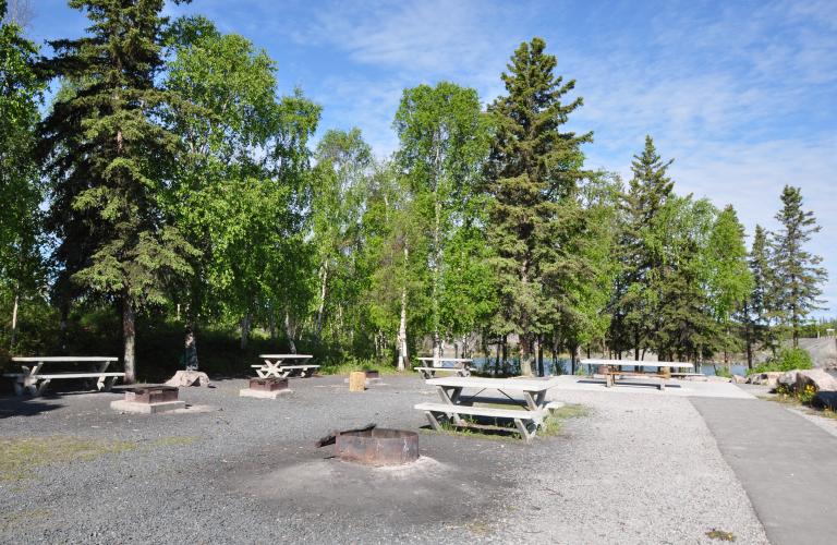 YK-R-DayUse-Picnic Tables