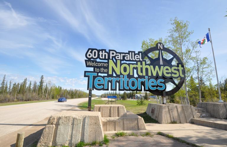 60th parallel sign