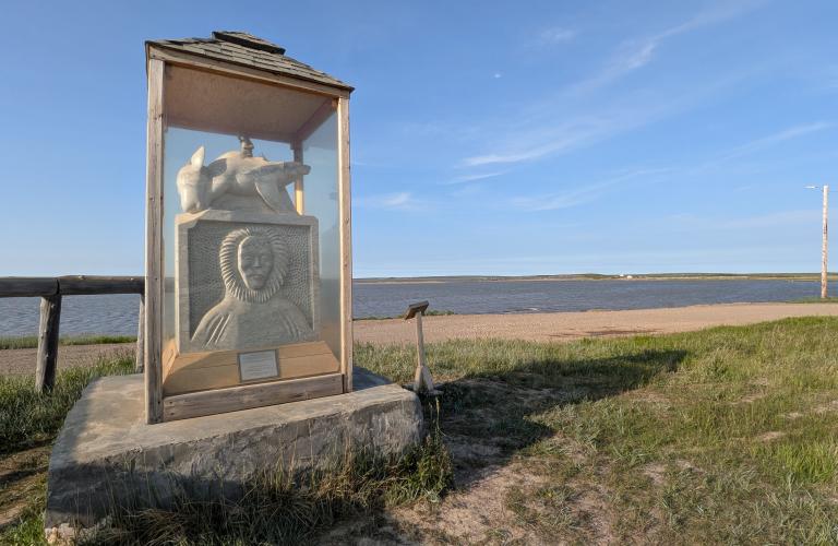 Tuk sculpture